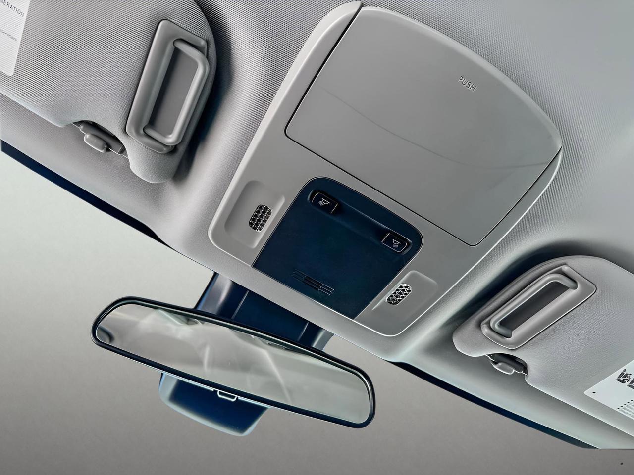 2024 Toyota Camry SE Photo