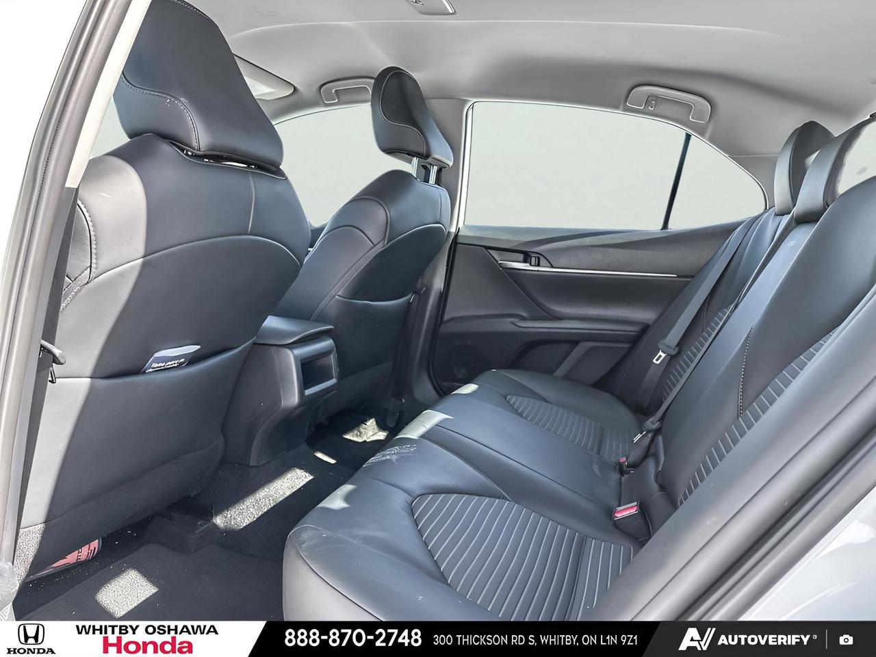 2024 Toyota Camry SE Photo