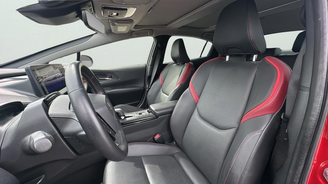 2024 Toyota Prius Prime XSE Premium Photo