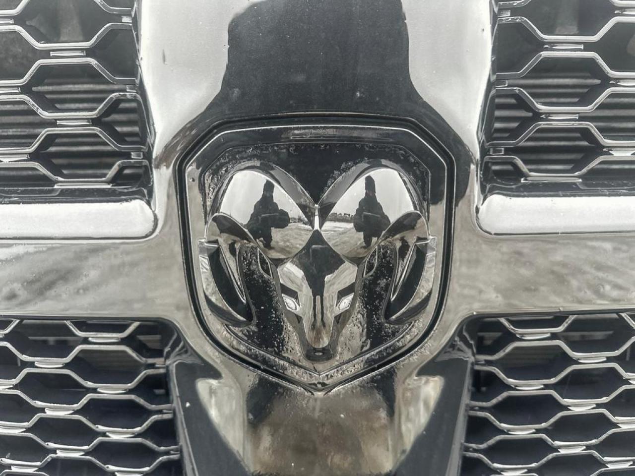 2023 RAM 1500 Classic EXPRESS Photo