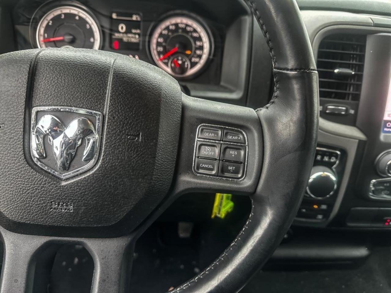 2023 RAM 1500 Classic EXPRESS Photo