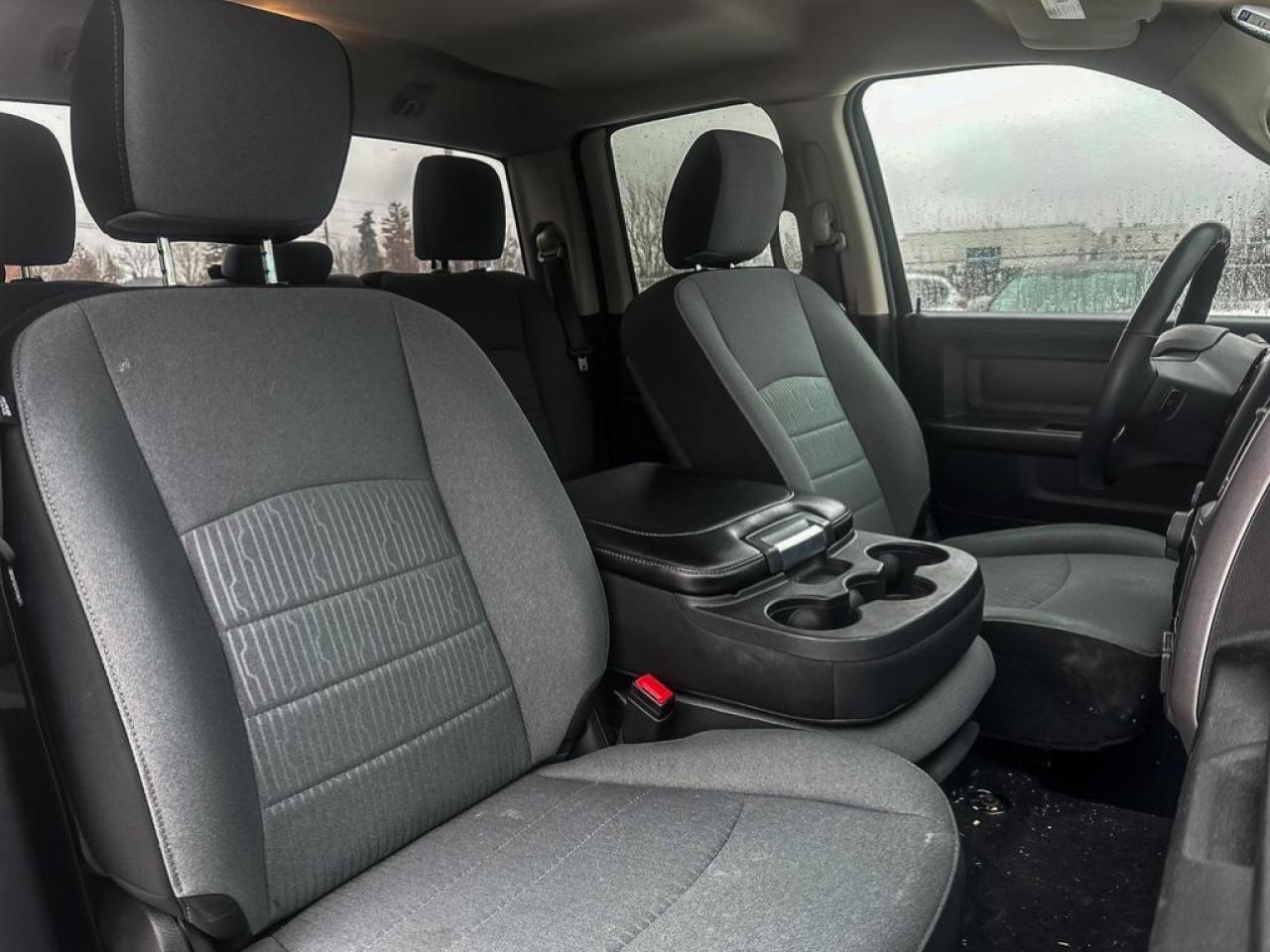 2023 RAM 1500 Classic EXPRESS Photo