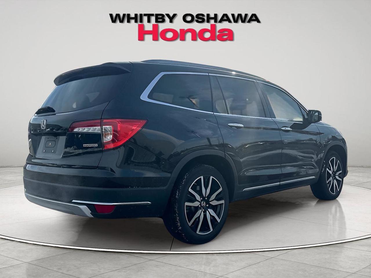 2022 Honda Pilot 8 Passenger Photo