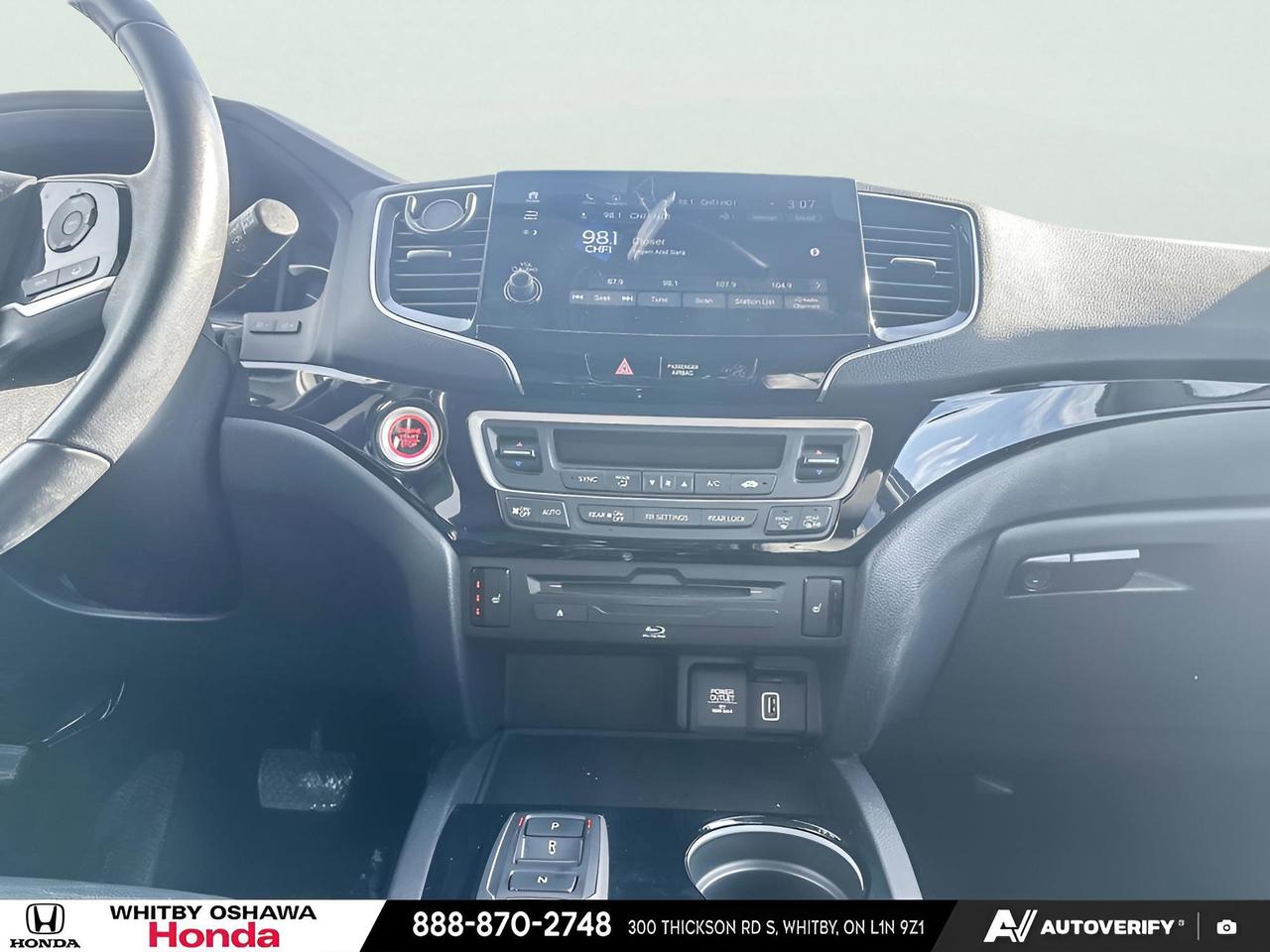 2022 Honda Pilot 8 Passenger Photo