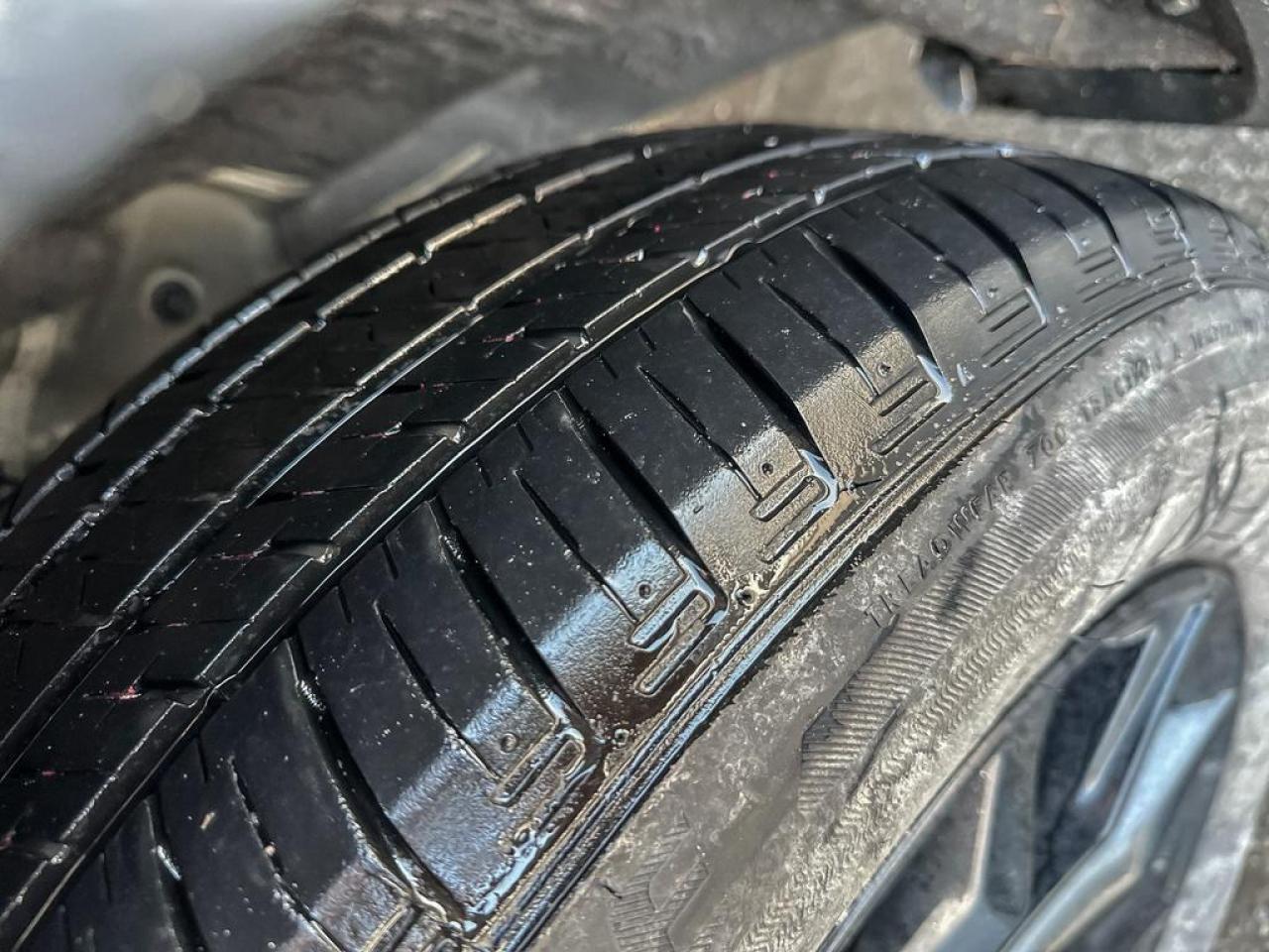 2024 Honda CR-V Hybrid EX-L Photo