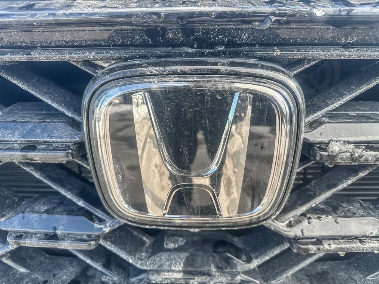 2023 Honda CR-V Hybrid Touring Photo