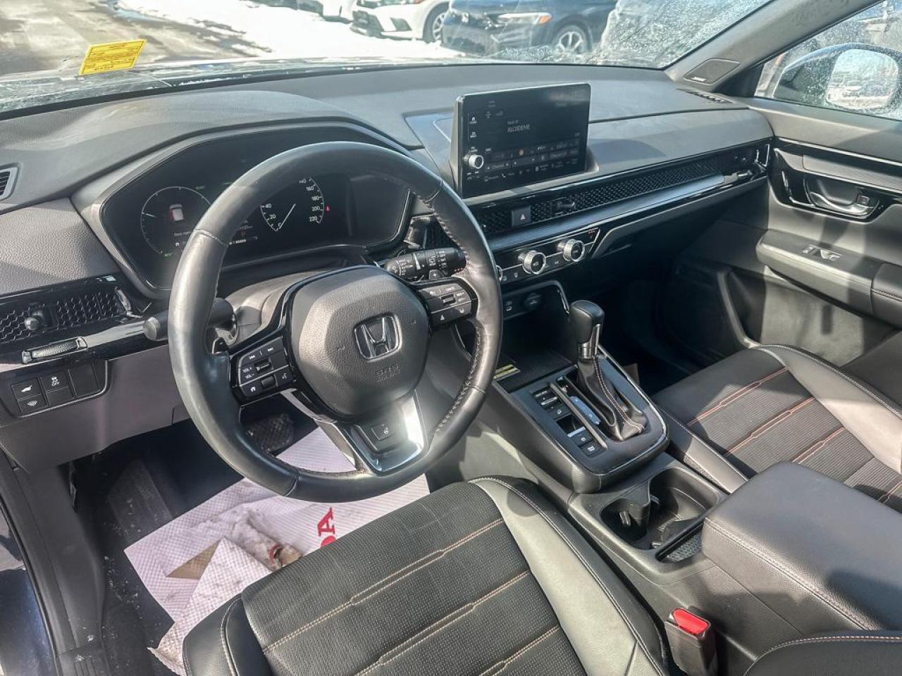 2023 Honda CR-V Hybrid Touring Photo