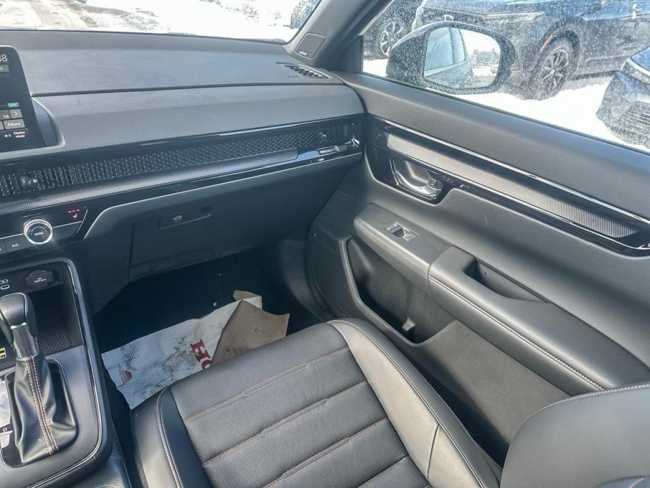 2023 Honda CR-V Hybrid Touring Photo