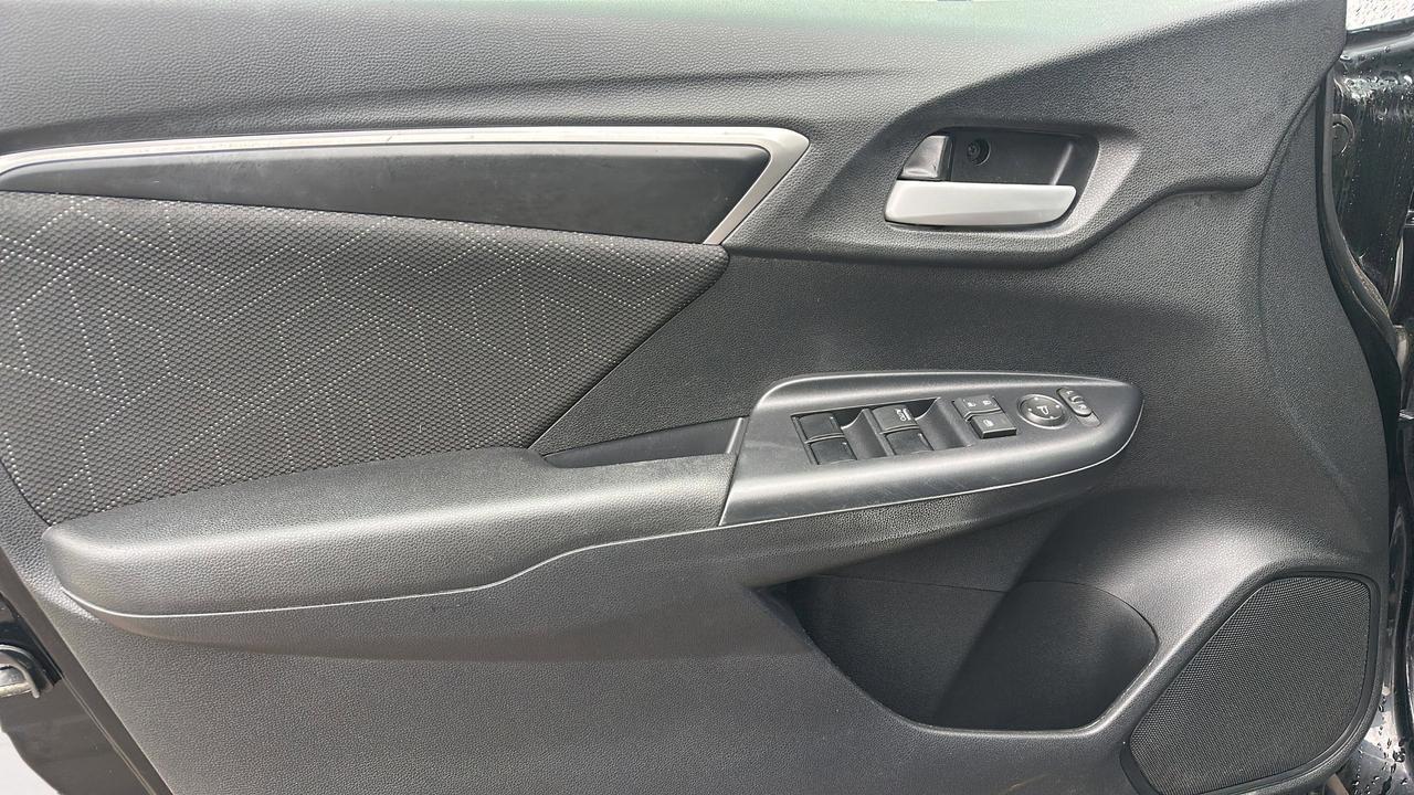 2017 Honda Fit SE Photo