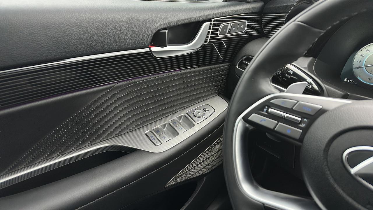 2025 Hyundai PALISADE ULTIMATE Photo