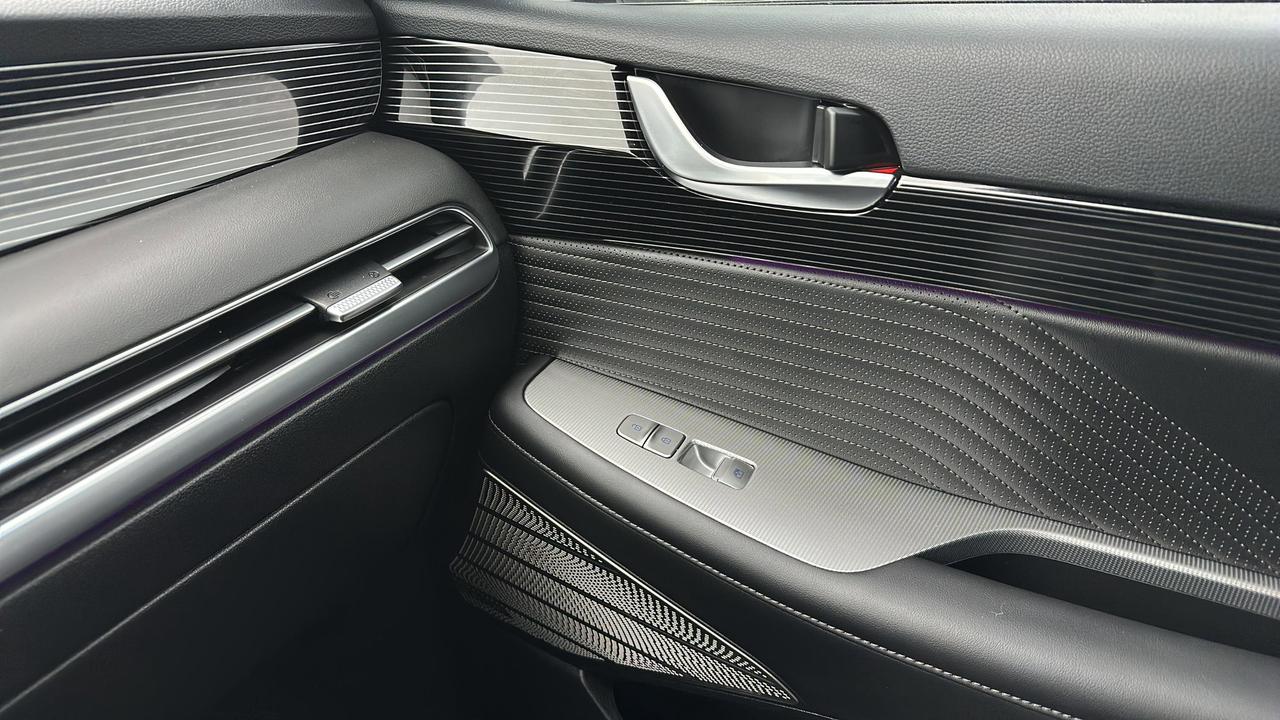 2025 Hyundai PALISADE ULTIMATE Photo