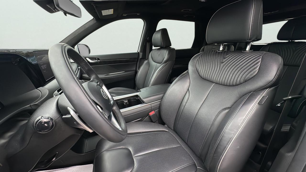 2025 Hyundai PALISADE ULTIMATE Photo