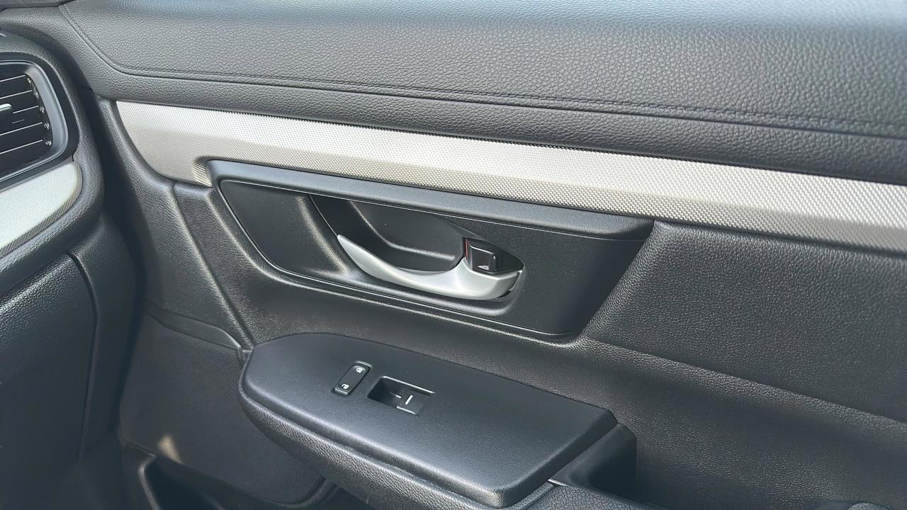 2022 Honda CR-V LX Photo