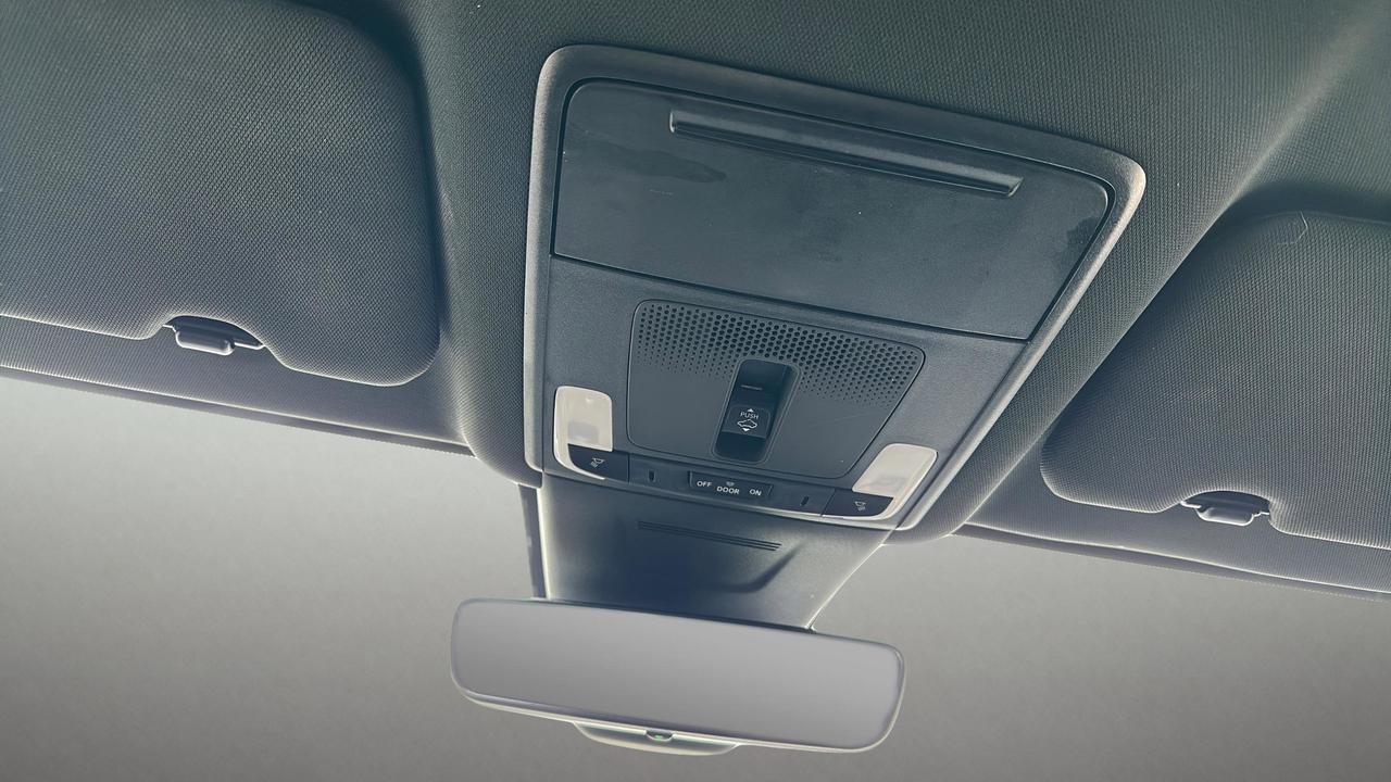 2024 Honda CR-V Hybrid Touring Photo