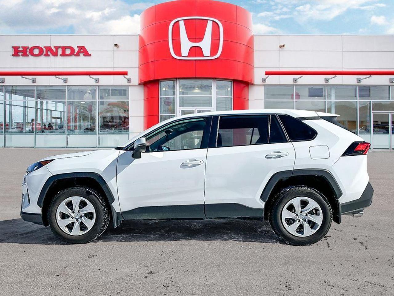 2024 Toyota RAV4 LE Photo2