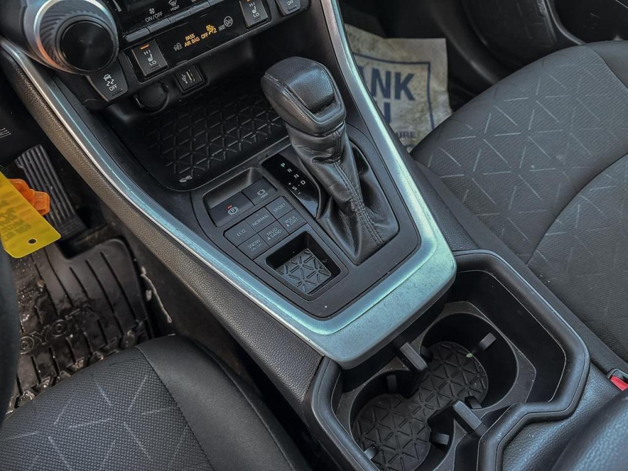 2024 Toyota RAV4 LE Photo