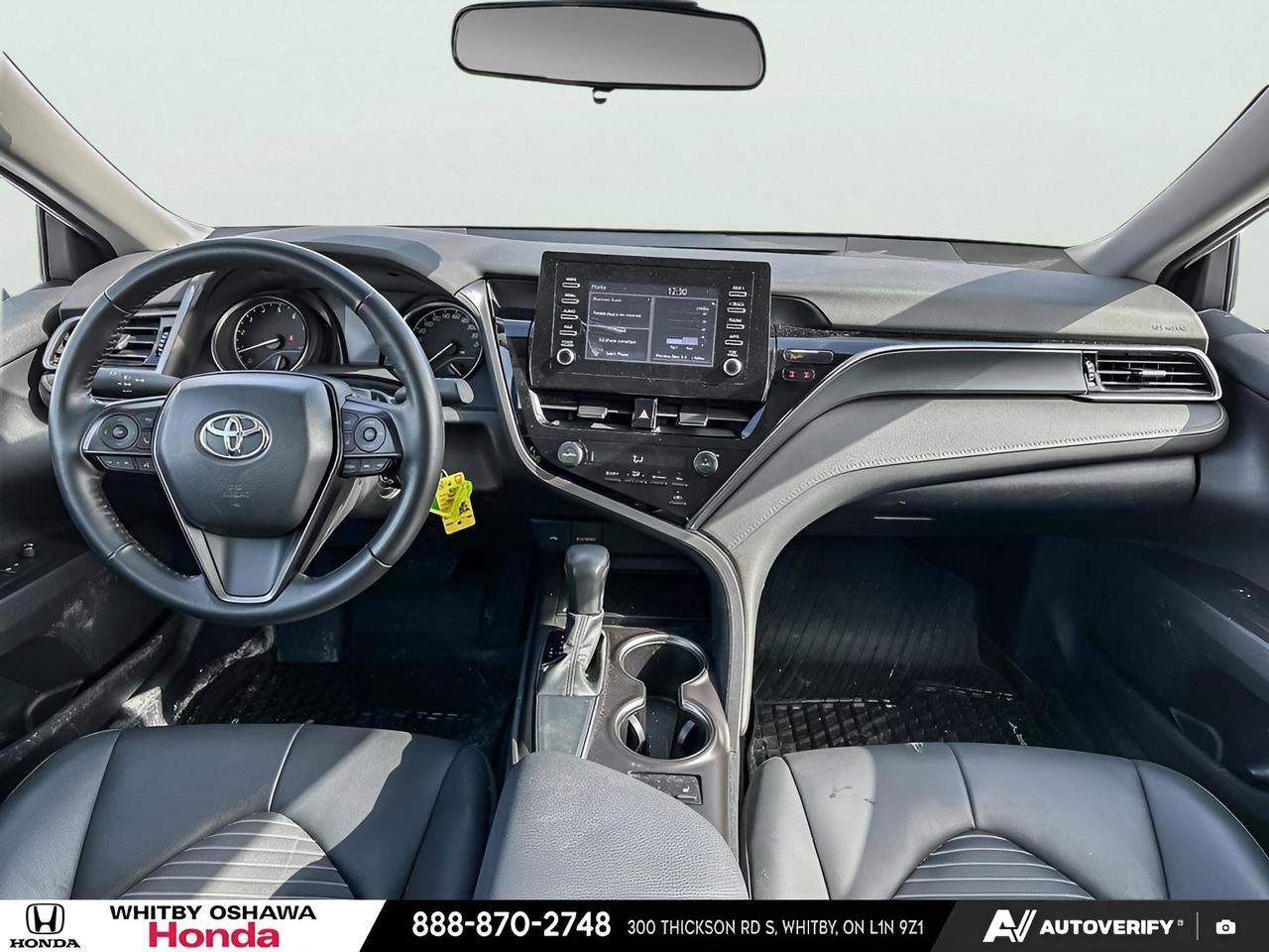 2024 Toyota Camry SE Photo