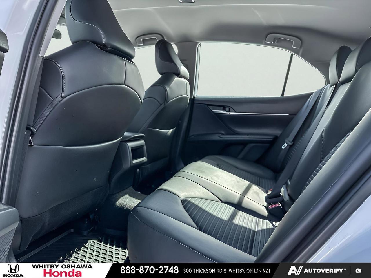 2024 Toyota Camry SE Photo