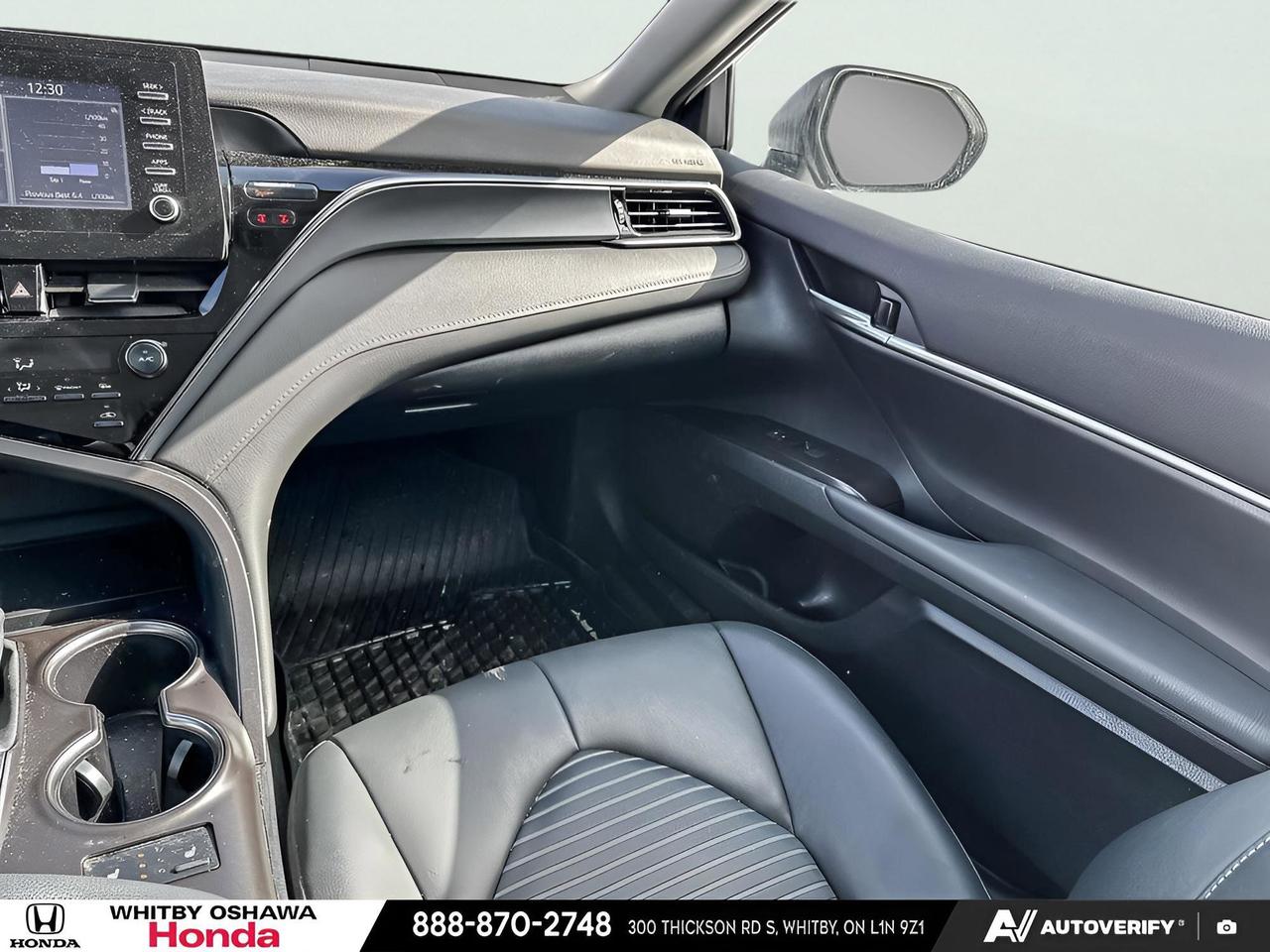 2024 Toyota Camry SE Photo