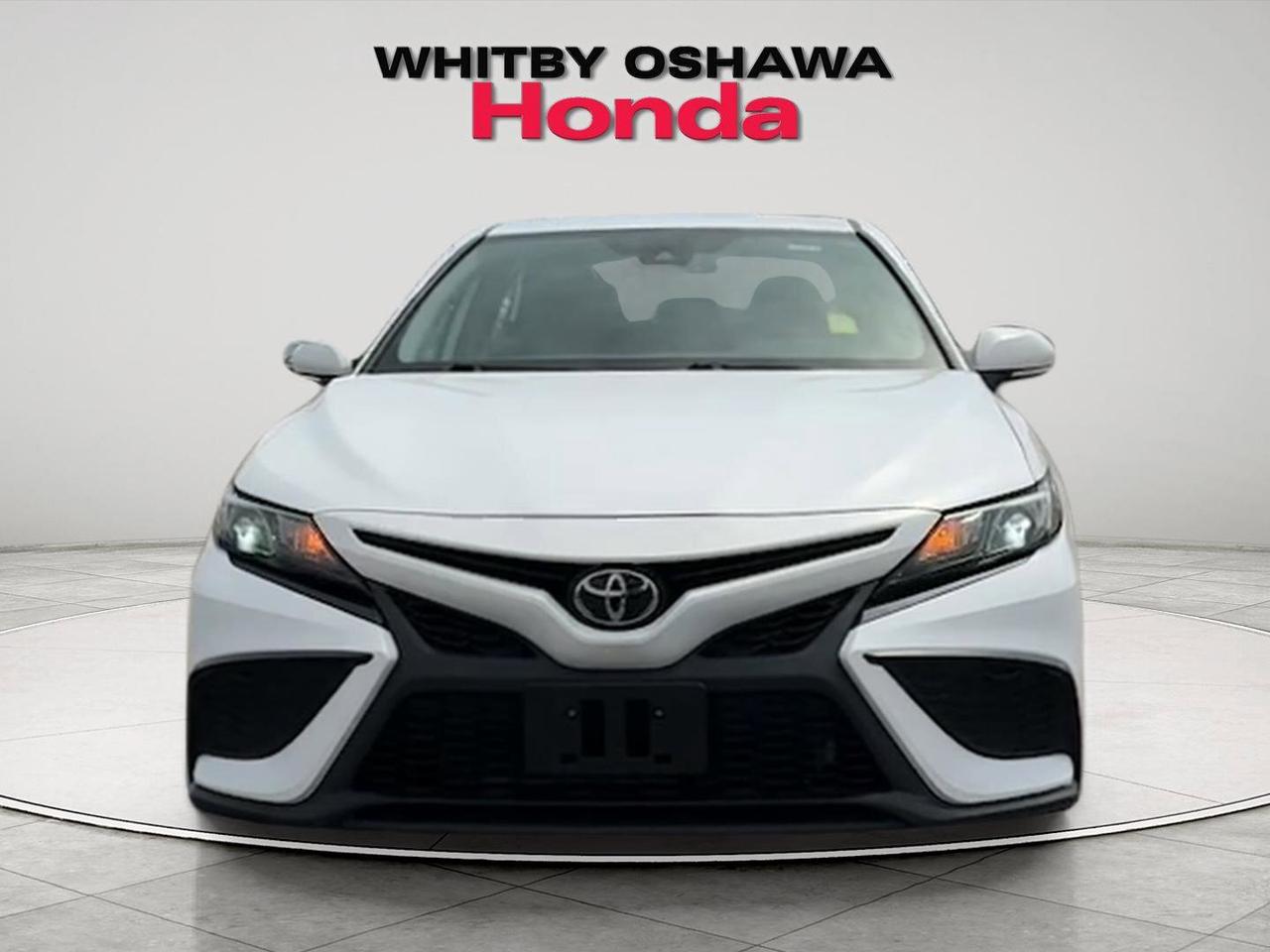 2024 Toyota Camry SE Photo