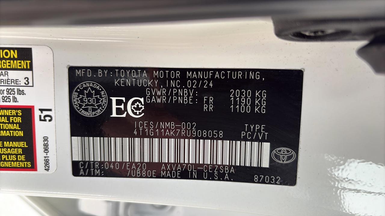 2024 Toyota Camry SE Photo