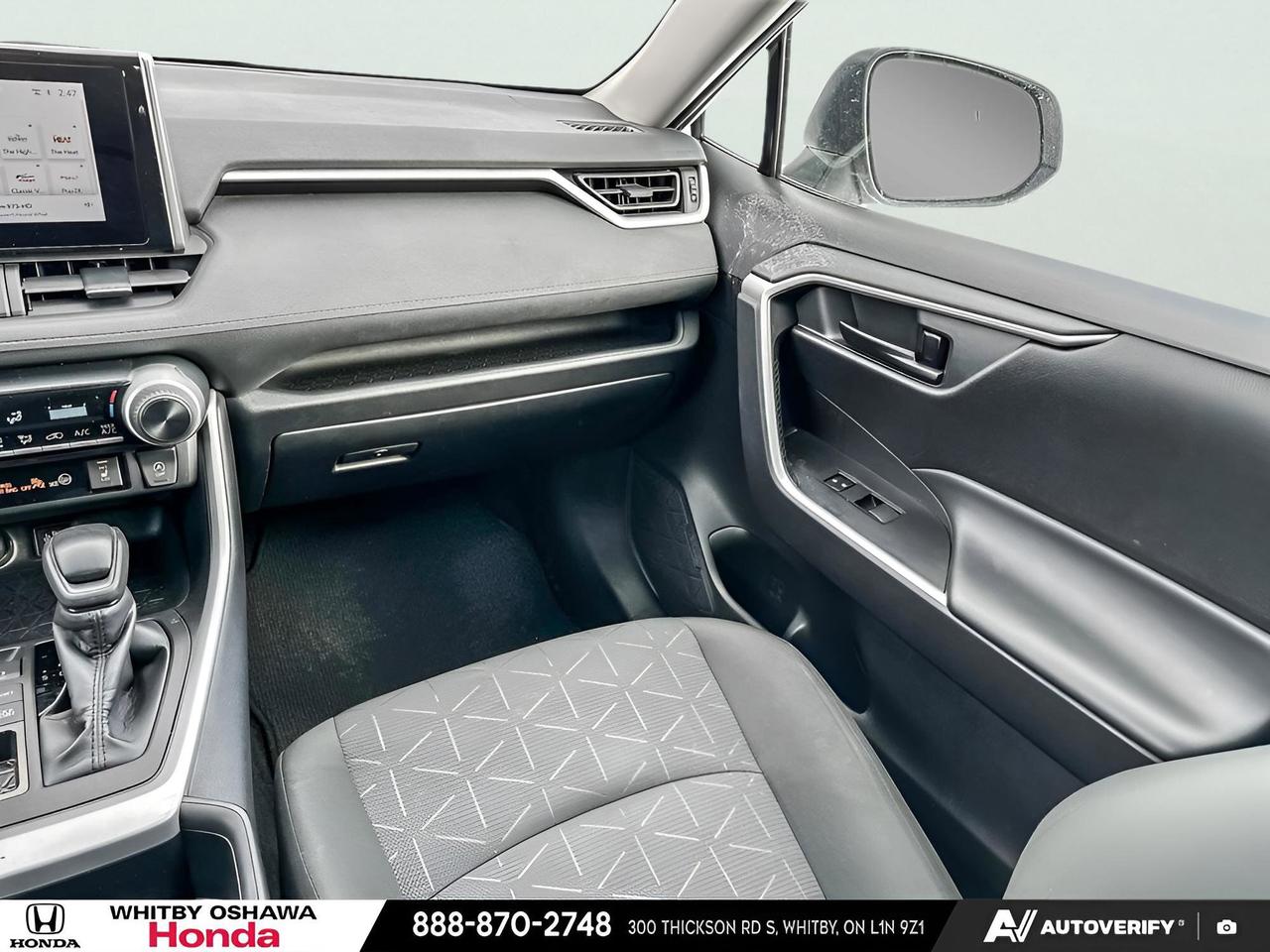2024 Toyota RAV4 LE Photo
