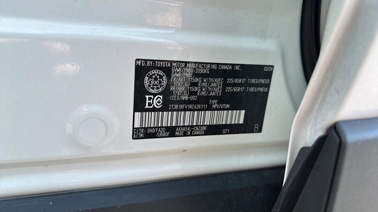 2024 Toyota RAV4 LE Photo