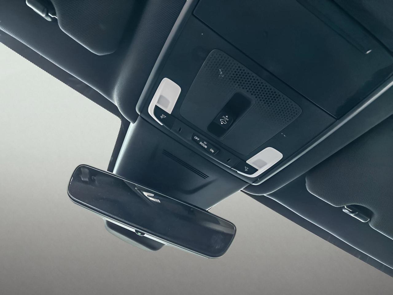 2024 Honda CR-V Hybrid Touring Photo