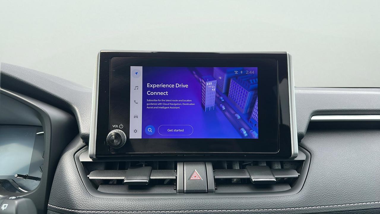 2024 Toyota RAV4 LE Photo
