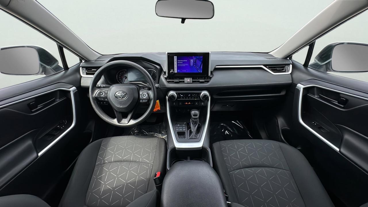 2024 Toyota RAV4 LE Photo