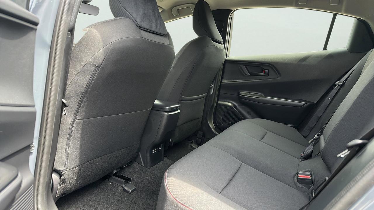 2025 Toyota Prius Plug-In Hybrid XSE Premium Photo