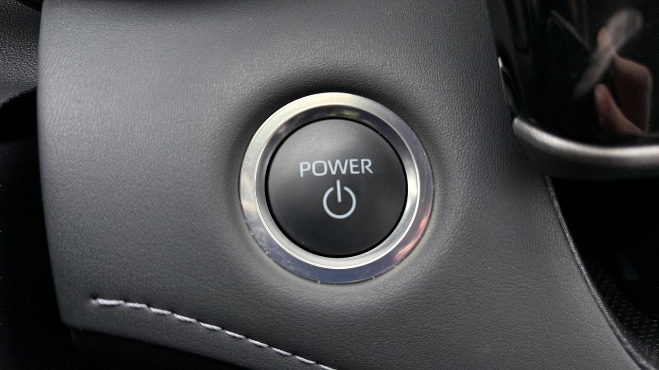 2025 Toyota Highlander Hybrid LIMITED Photo
