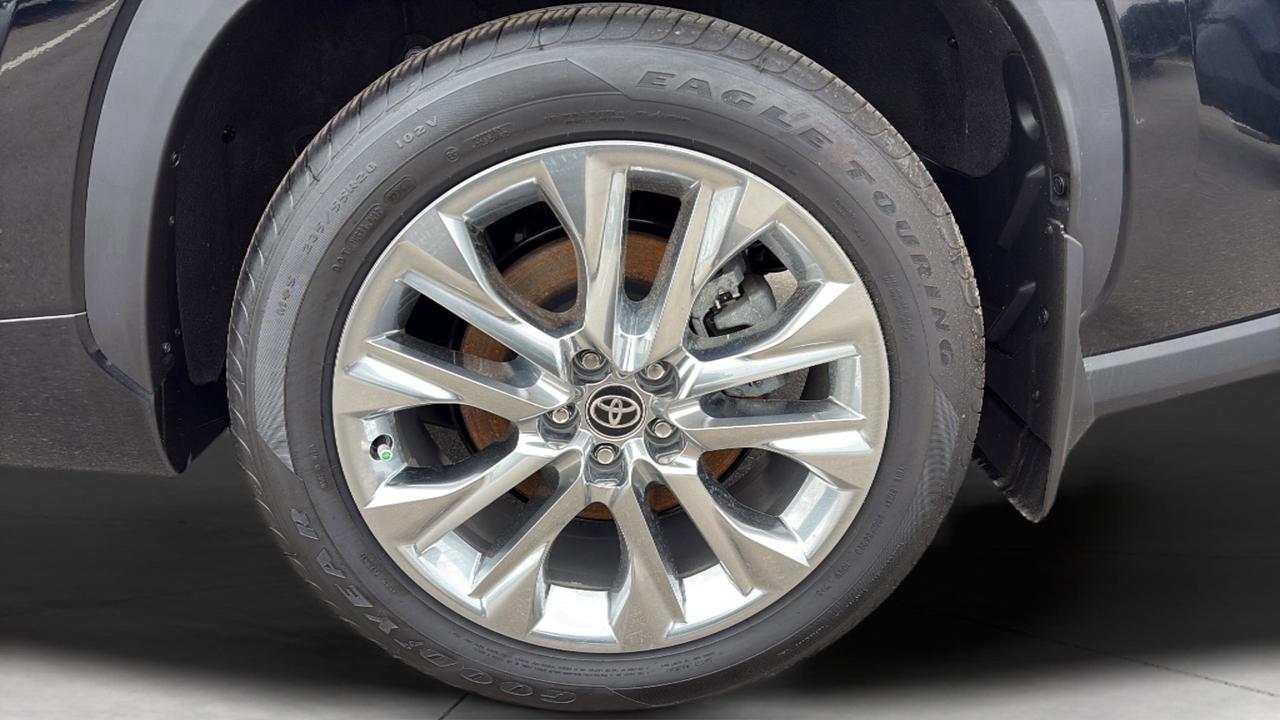 2025 Toyota Highlander Hybrid LIMITED Photo