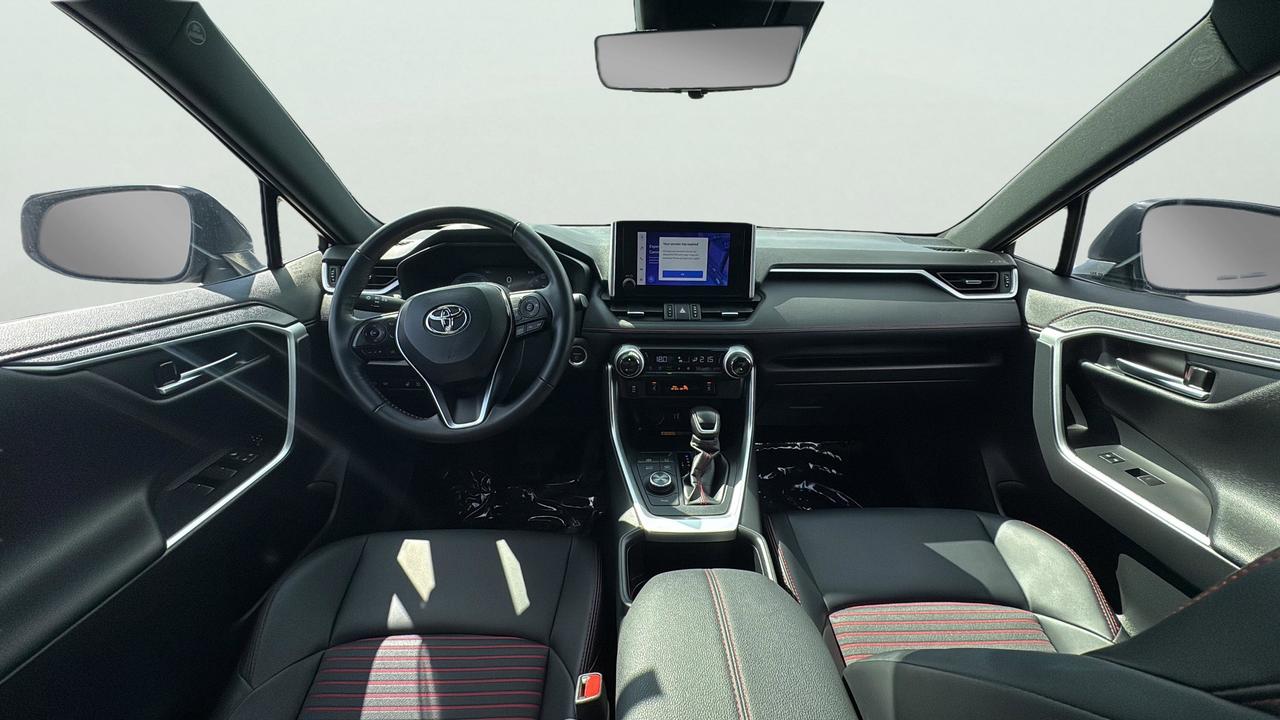 2025 Toyota RAV4 Plug-In Hybrid XSE Photo