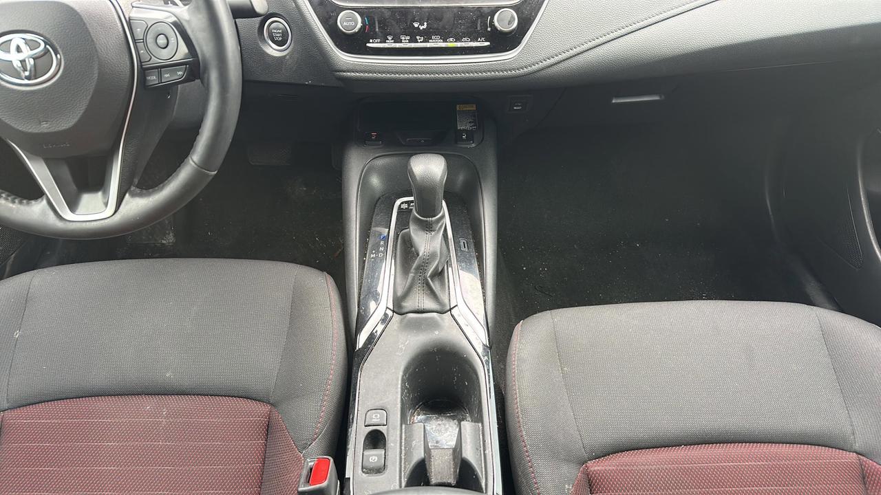 2024 Toyota Corolla SE Photo