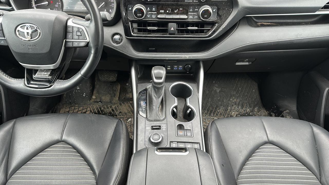2022 Toyota Highlander XSE Photo