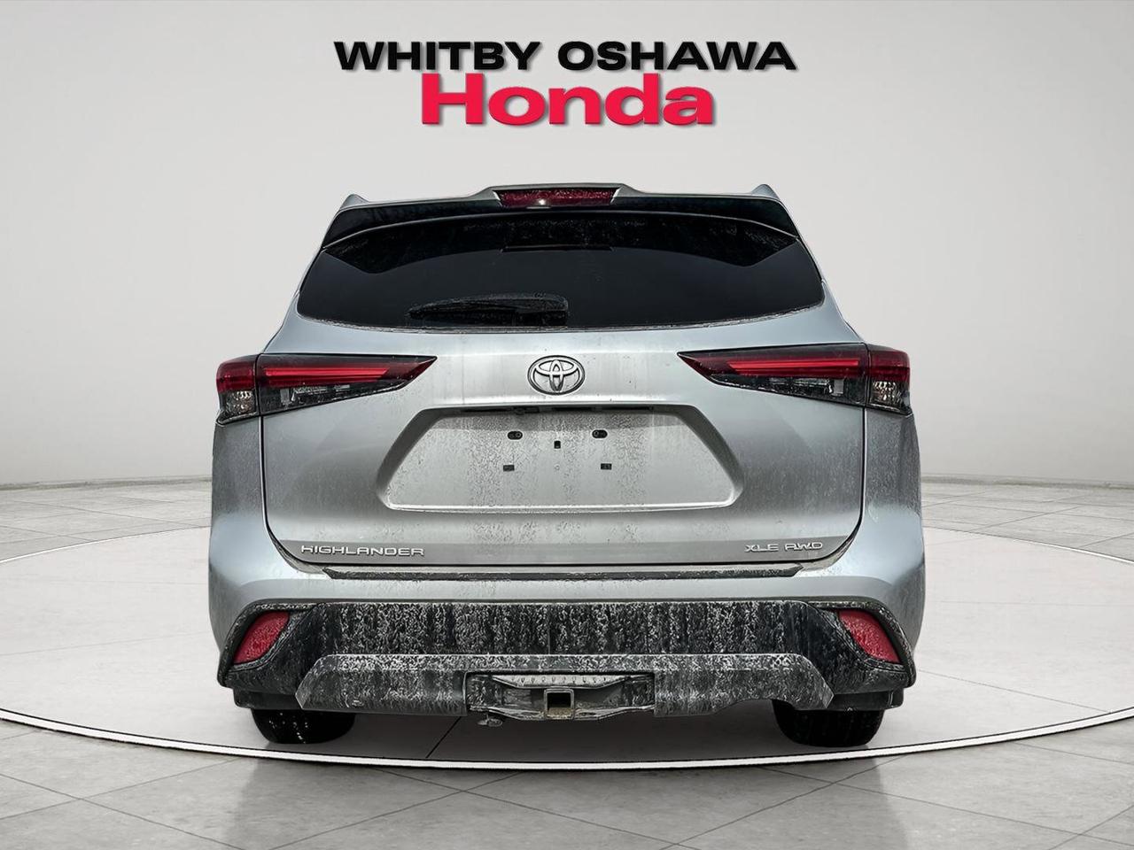 2024 Toyota Highlander XLE Photo3