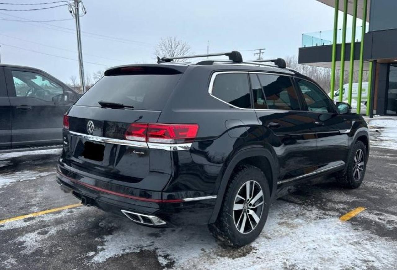2023 Volkswagen Atlas Execline 4Motion | V6 | Leather | Pano Roof | Heated + Ventilated Seats | Heated Steering & More ! Photo