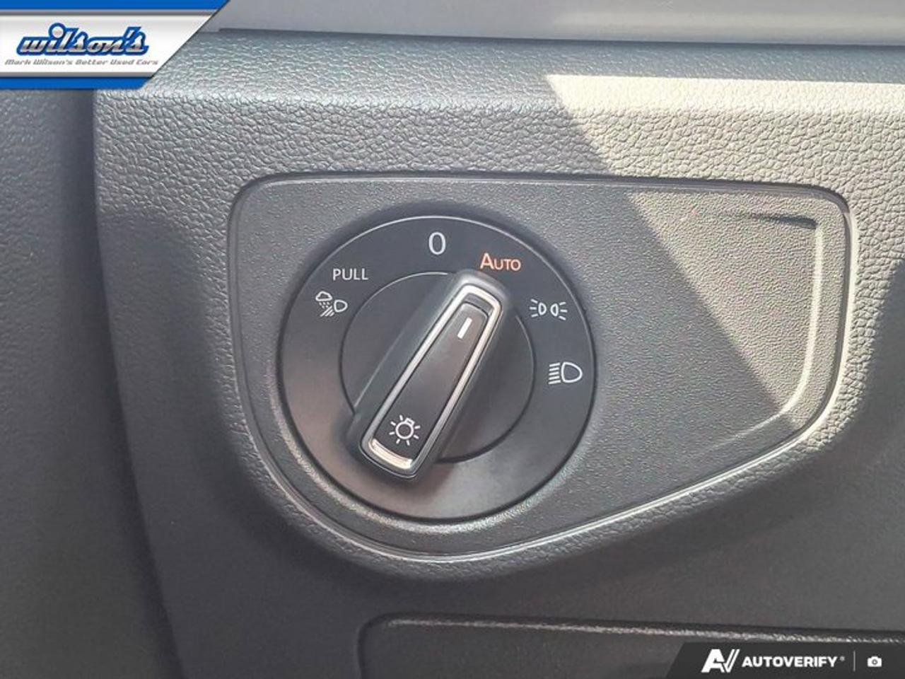 2023 Volkswagen Atlas Execline 4Motion | V6 | Leather | Pano Roof | Heated + Ventilated Seats | Heated Steering & More ! Photo