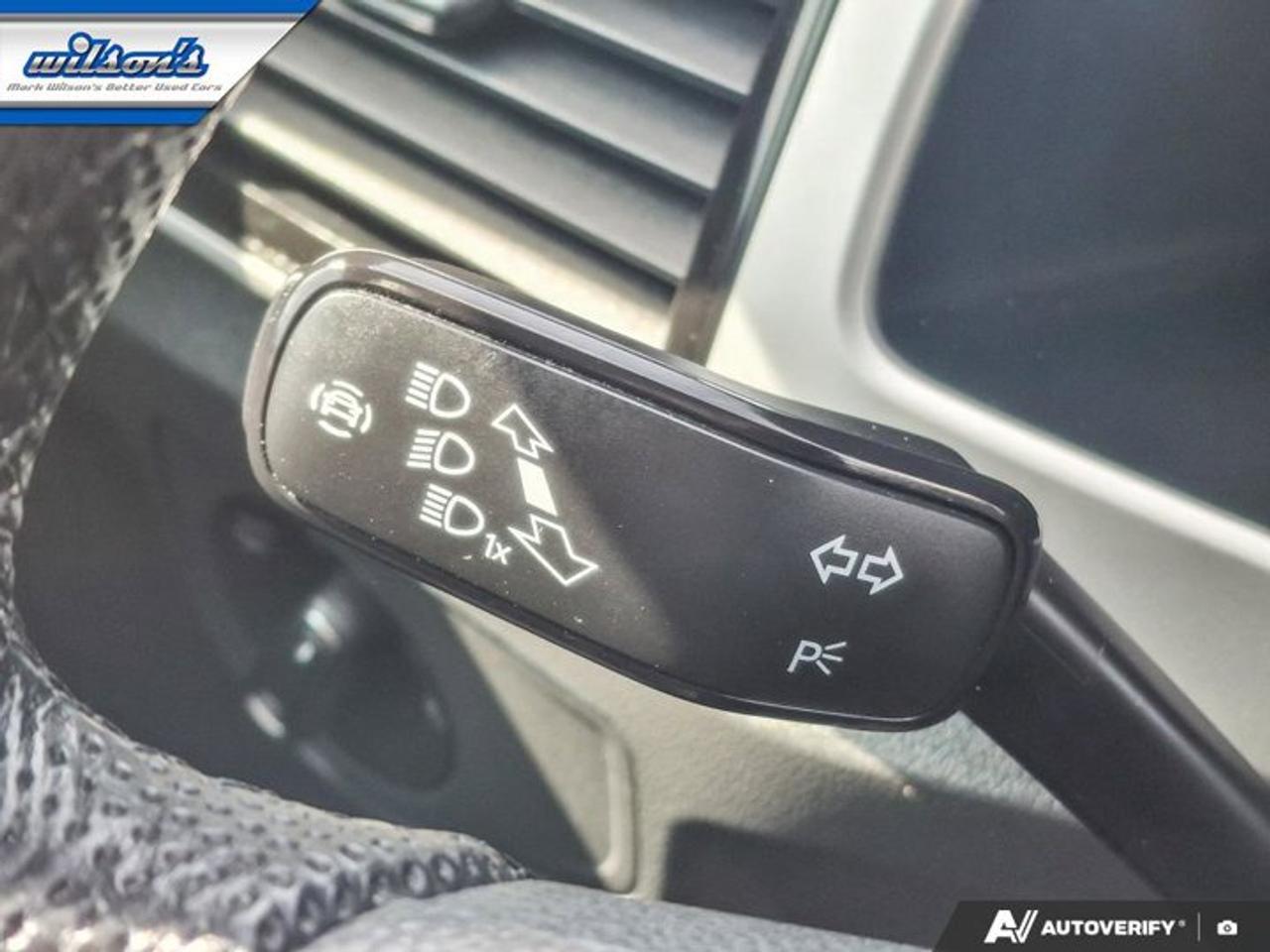 2023 Volkswagen Atlas Execline 4Motion | V6 | Leather | Pano Roof | Heated + Ventilated Seats | Heated Steering & More ! Photo