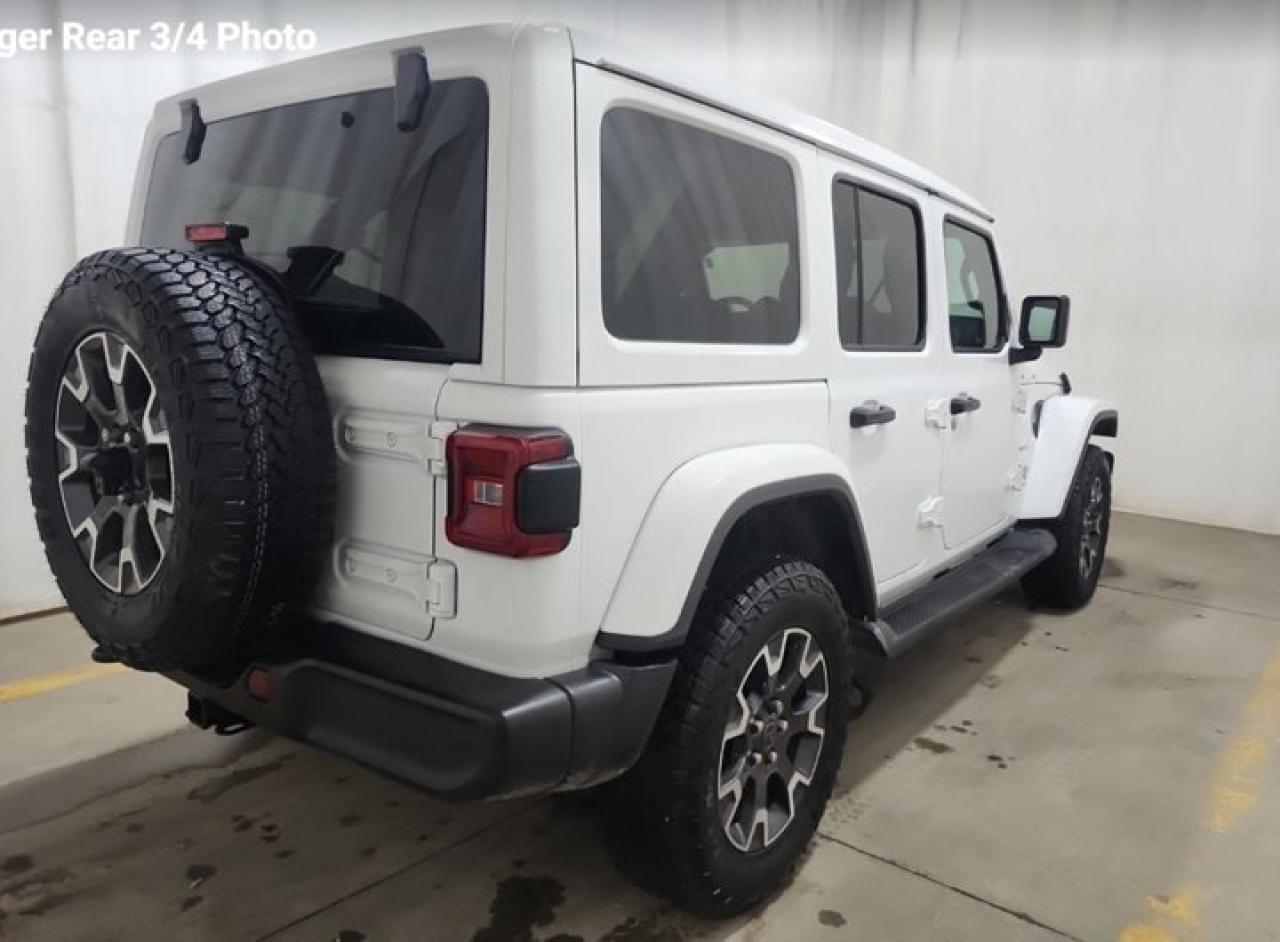 2024 Jeep Wrangler 4-Dr Sahara 4x4 | Sky Power Roof | Leather | Tow Pkg | Nav | Adaptive Cruise | Alpine Audio & More ! Photo3