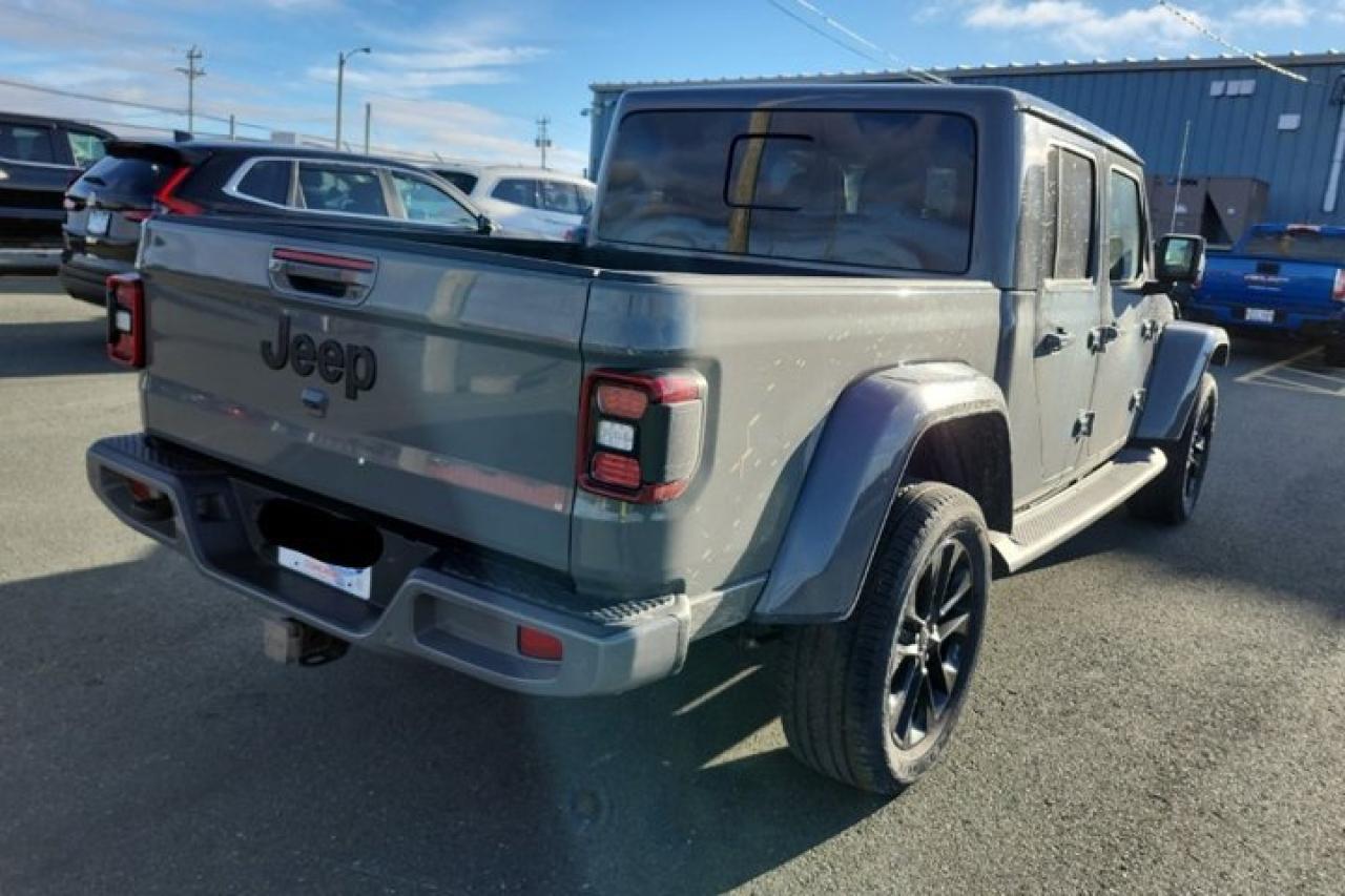 2023 Jeep Gladiator High Altitude 4X4 | Leather | Tow Pkg | Nav | Heated Wheel + Seats | Alpine Audio | and More ! Photo3