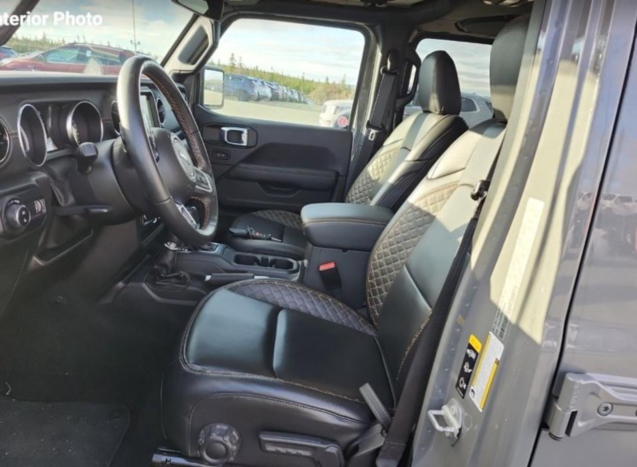 2023 Jeep Gladiator High Altitude 4X4 | Leather | Tow Pkg | Nav | Heated Wheel + Seats | Alpine Audio | and More ! Photo2