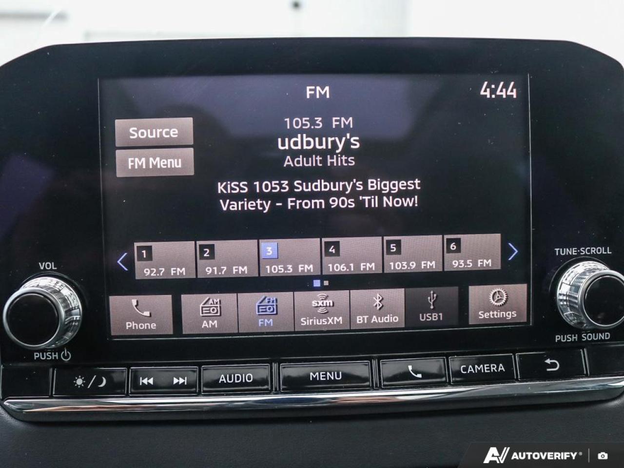 2023 Mitsubishi Outlander SE Photo