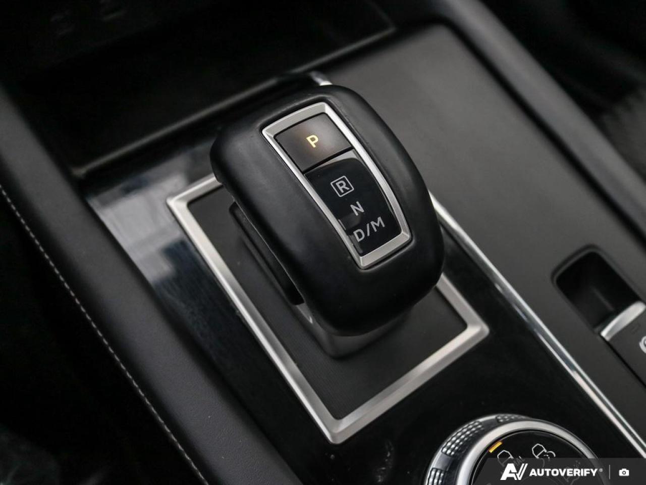 2023 Mitsubishi Outlander SE Photo