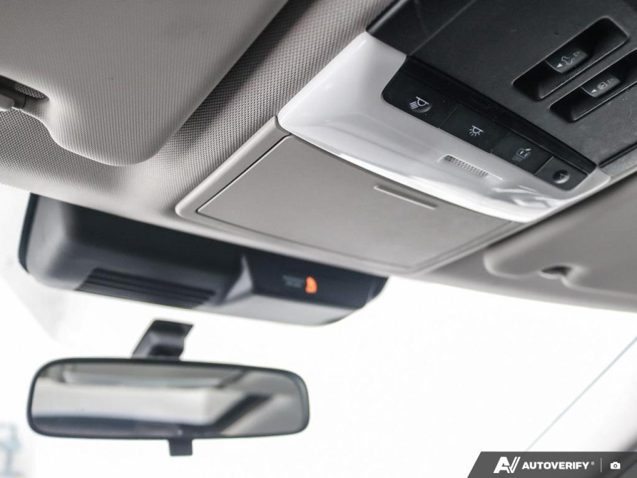 2023 Mitsubishi Outlander SE Photo