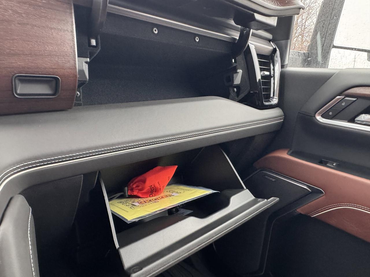 2026 GMC SIERRA 2500HD Denali Ultimate Photo