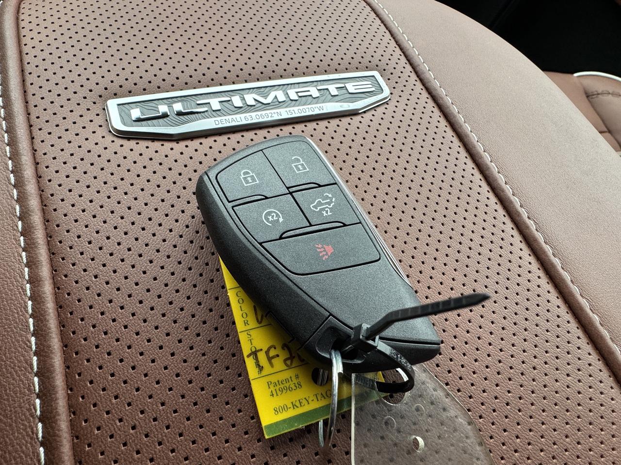 2026 GMC SIERRA 2500HD Denali Ultimate Photo