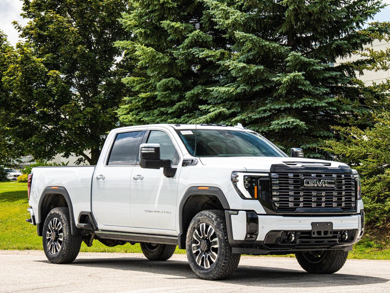 2026 GMC SIERRA 2500HD Denali Ultimate Photo2