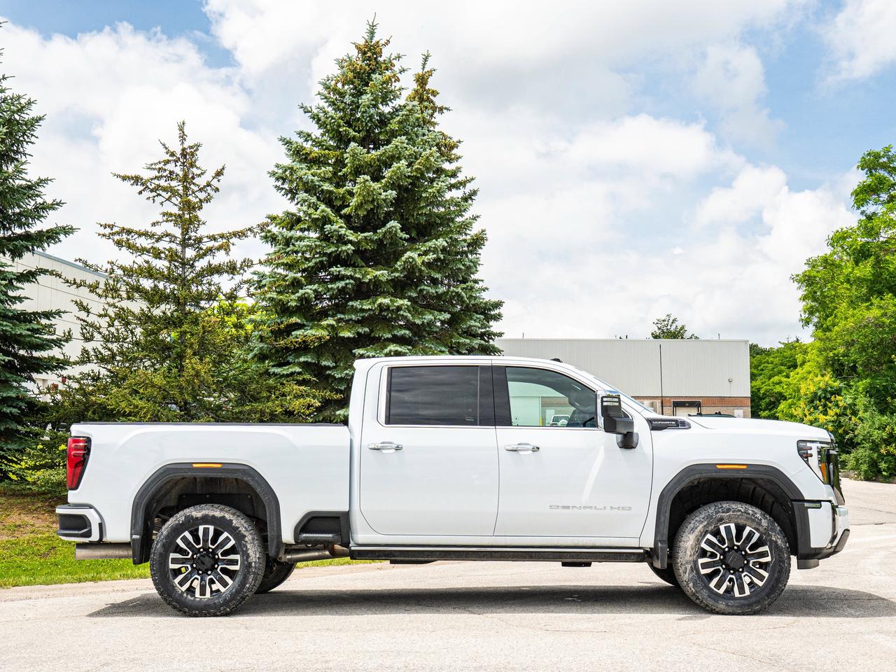 2026 GMC SIERRA 2500HD Denali Ultimate Photo